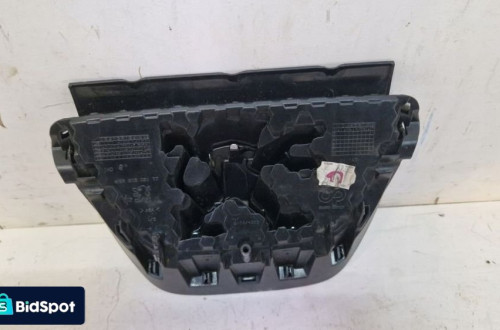 znaczek zderzaka emblemat peugeot 308 9680505177