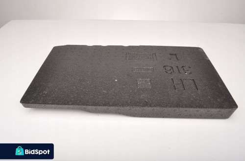 XC40 II PIANKA STYROPIAN BAGAŻNIKA 31448357 LEWY