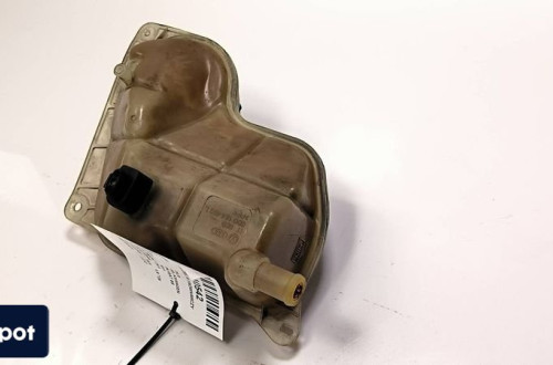 ZBIORNICZEK WYRÓWNAWCZY VOLKSWAGEN PASSAT B5 8D0121403L