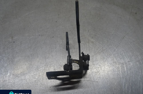 SKODA OCTAVIA II 04-08 VRS ZAMEK RYGIEL MASKI