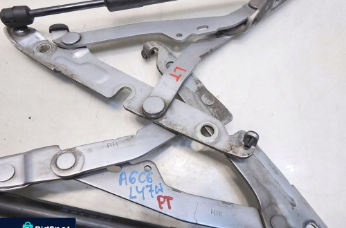 ZAWIAS ZAWIASY SIŁOWNIKI KLAPY TYŁ LY7W AUDI A6 C6 4F5827552