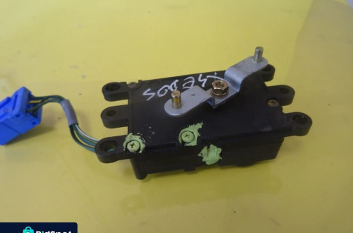 SILNICZEK NAWIEWU NAGRZEWNICY MAZDA XEDOS GA601GA5RB NR543