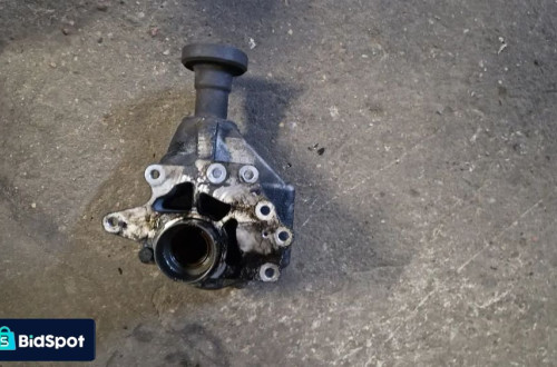 VOLVO XC90 2.4 D5 REDUKTOR SKRZYNI BIEGÓW 30700016