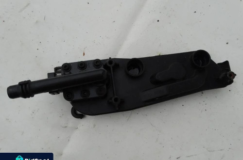 OBUDOWA TERMOSTATU 7507973 BMW E60 E61 E63 E64 E65 E66 3.6 4.0 4.4 N62 F-VAT