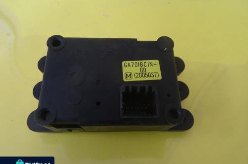 SILNICZEK NAWIEWU NAGRZEWNICY MAZDA 323C GA70IBCIN NR531