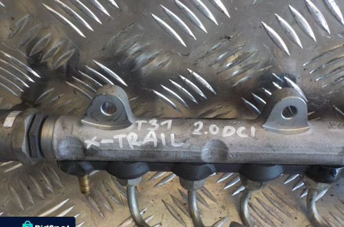 NISSAN X-TRAIL T31 2.0 DCI LISTWA WTRYSKOWA 0445214155