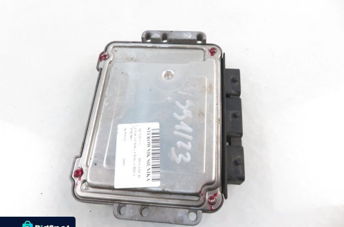 STEROWNIK RENAULT MEGANE II 1.9 dCi 8200305678 8200269879 0281011275