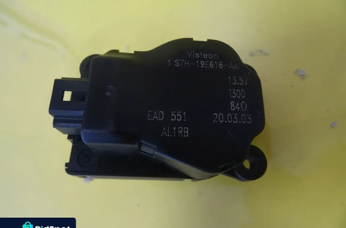 SILNICZEK NAWIEWU NAGRZEWNICY FORD MONDEO MK3 1S7H-19E616-AA NR413