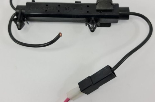 WZMACNIACZ ANTENY MERCEDES W163 2028202389