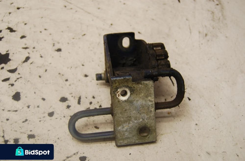 ZAWIAS DRZWI PRAWY PRZÓD PRZEDNI DOLNY 6Q0831412 VW POLO IV 9N SEAT