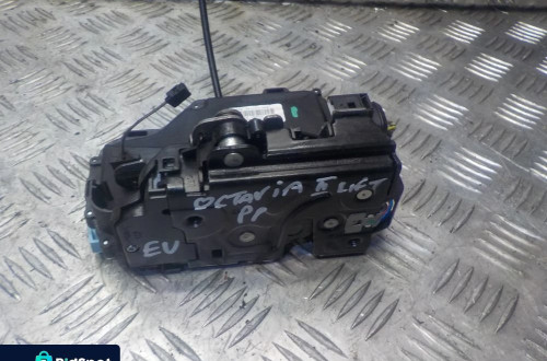 SKODA OCTAVIA II LIFT ZAMEK DRZWI PRAWE PRZÓD 3D1837016AE