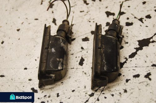 LAMPKA TABLICY REJESTRACYJNEJ 1J5943021A VW GOLF IV BORA PASSAT AUDI SKODA SEAT