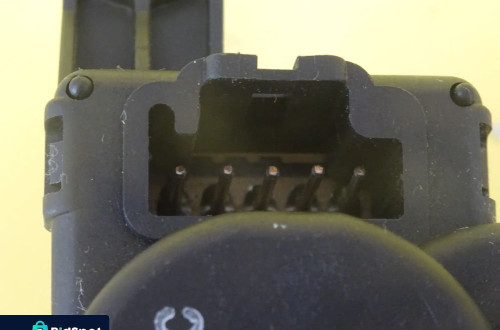 SILNICZEK NAWIEWU NAGRZEWNICY CHRYSLER 047ABC NR418