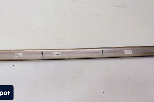 DEKOR DRZWI PRAWY TYŁ AUDI A4 B5 8D0867420 ME4
