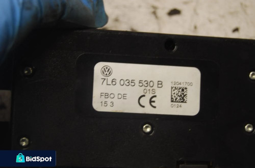 WZMACNIACZ ANTENY 7L6035530B VW TOUAREG I AUDI PORSCHE