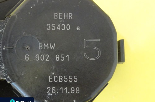 SILNICZEK NAWIEWU NAGRZEWNICY BMW E46 6902851 NR250