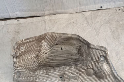 AUDI A4 8K OSLONA TERMICZNA SCIANY 8K0804165B