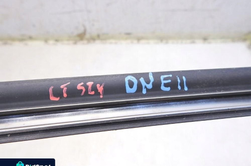 LISTWA SZYBY LEWY TYŁ MINI ONE II R56 3D 2754852