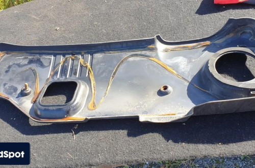 bmw e46 2.0 d osłona pokrywa silnika 2247315