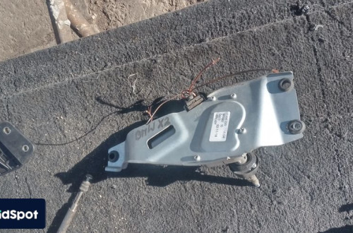 bmw x2 f39 silniczek mechanizm wycieraczek klapy tyl tylni 7356220