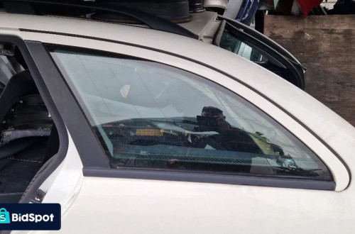 MERCEDES C KLASA W203 KOMBI SZYBA KAROSERYJNA LEWY TYŁ