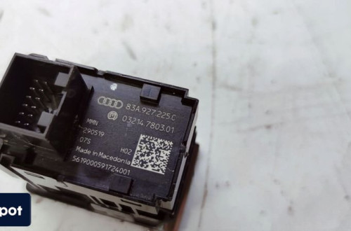 PRZYCISK HAMULCA RĘCZNEGO AUDI Q3 F3 83A927225C