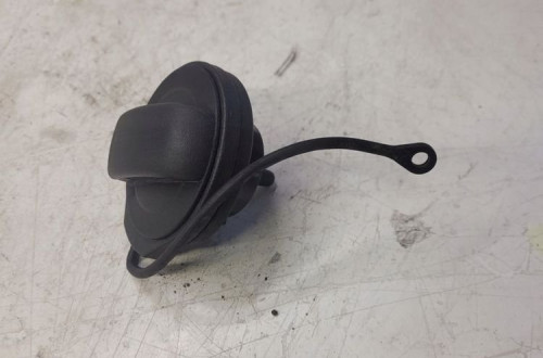 KOREK WLEWU PALIWA AUDI VW SEAT SKODA 5N0201553