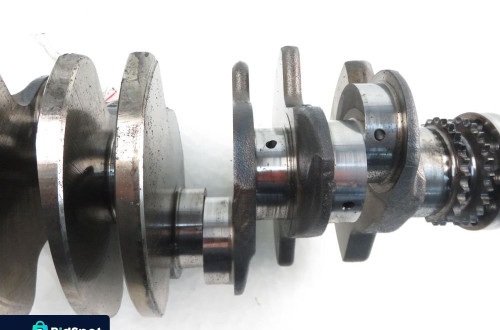 WAŁ KORBOWY AUDI A6  C6 3.0 TDI 059AB BMK