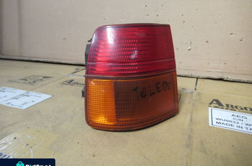 LAMPA LEWA TYLNA SEAT TOLEDO 1