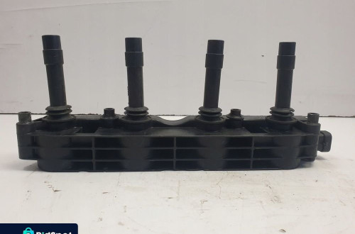 Opel Meriva A 1.6 16V CEWKA ZAPŁONOWA 19005212