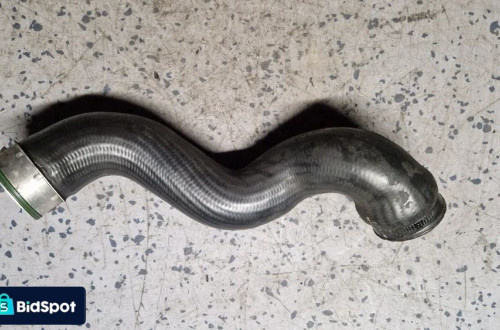 AUDI A4 B6 PRZEWÓD INTERCOOLERA 8E0145745B