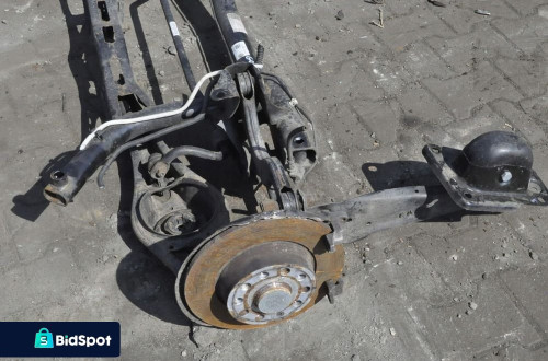 VW GOLF VII ZAWIESZENIE TYLNE TYŁ BELKA TYLNA OŚ