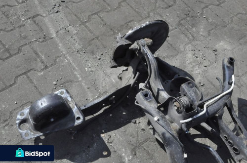 VW GOLF VII ZAWIESZENIE TYLNE TYŁ BELKA TYLNA OŚ
