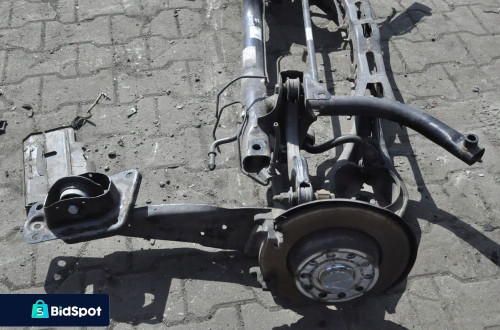 VW GOLF VII ZAWIESZENIE TYLNE TYŁ BELKA TYLNA OŚ