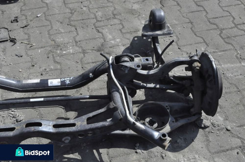 VW GOLF VII ZAWIESZENIE TYLNE TYŁ BELKA TYLNA OŚ