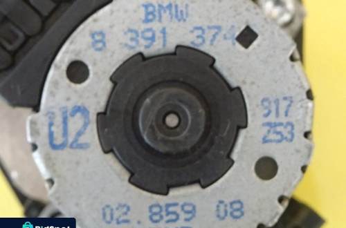 SILNICZEK NAWIEWU NAGRZEWNICY BMW E36 8391374 NR256