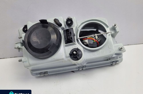 Volvo S40 V40 LIFT 99-04r PRZEDNIA LAMPA LEWA LEWY PRZÓD nowa europa