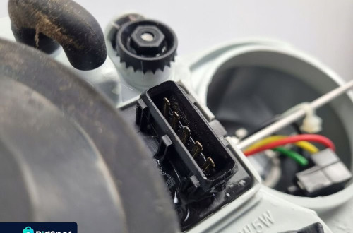 Volvo S40 V40 LIFT 99-04r PRZEDNIA LAMPA LEWA LEWY PRZÓD nowa europa