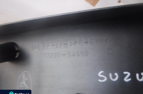 suzuki liana aerio listwa drzwi prawa tył tylna