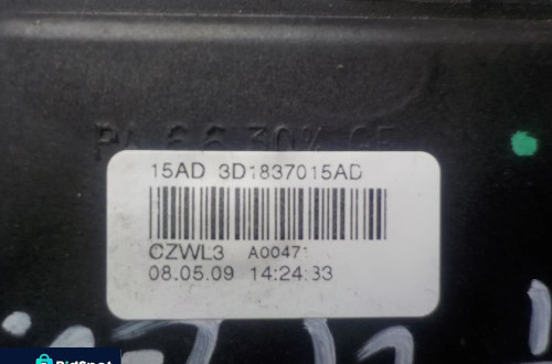 SKODA OCTAVIA II LIFT ZAMEK DRZWI LEWY PRZÓD 3D1837015AD