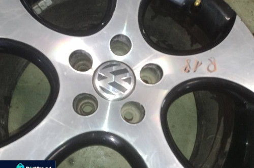 FELGI ALUMINIOWE GTI R18 5X112 VOLKSWAGEN GOLF V