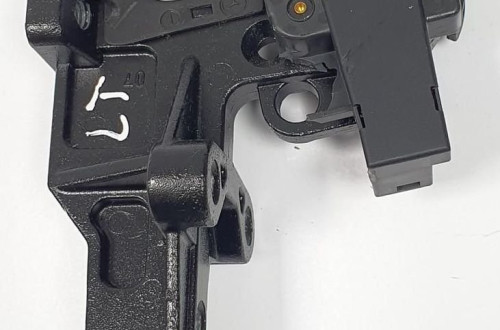 CZUJNIK KRANCÓWKA DACHU LEWY MERCEDES W207 CABRIO