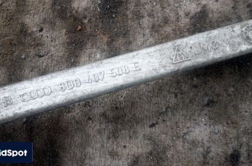 audi a4 b5 wahacz przod przedni prawy 8d0407508e