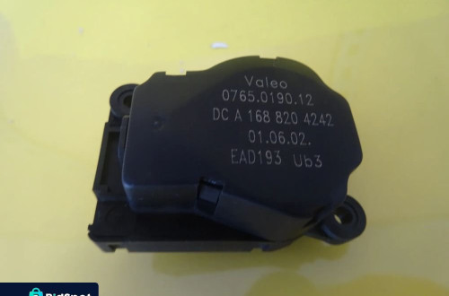 SILNICZEK NAWIEWU NAGRZEWNICY MERCEDES A1688204242 NR66