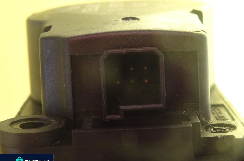 SILNICZEK NAWIEWU NAGRZEWNICY MERCEDES A1688204242 NR66