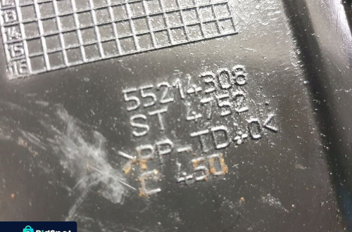 Opel Vectra C 1.9 CDTI 8V OBUDOWA ROZRZĄDU osłona 55214308