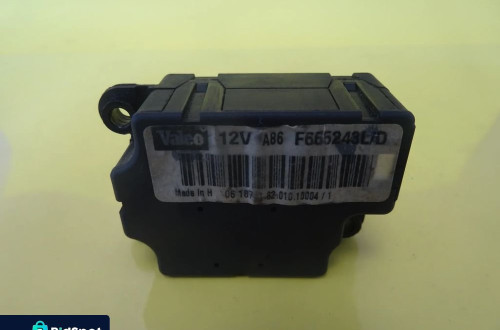 SILNICZEK NAWIEWU NAGRZEWNICY RENAULT SCENIC II F665243L NR62