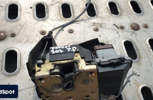 peugeot 307 sw zamek drzwi prawy przód przedni 6 pin