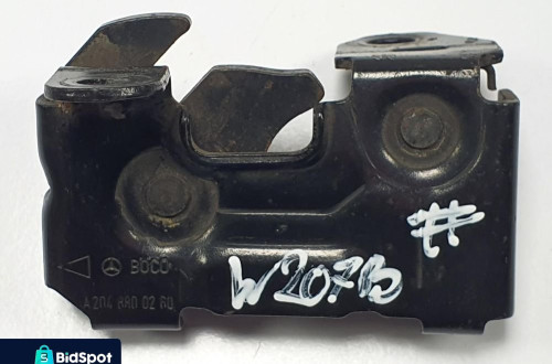 ZAMEK MASKI MERCEDES W207 A2048800260