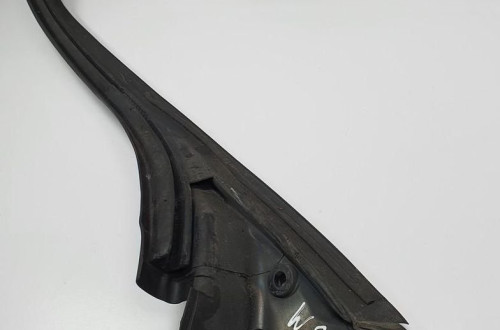 USZCZELKA SZYBY CZOŁOWEJ MERCEDES W207 A2076710120
